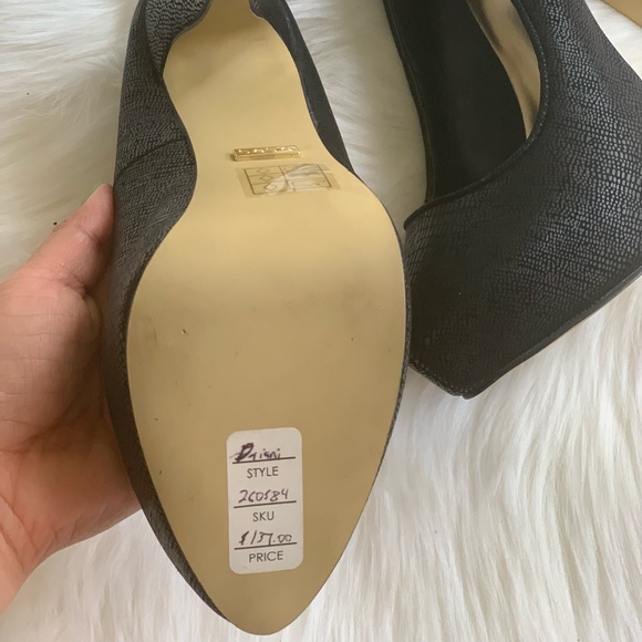 Black Snake Print Platform Pumps - Picture 3 of 3